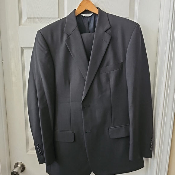 Joseph & Feiss Wool Suit